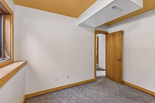 818 Pine Tree Trail, Stillwater, MN 55082