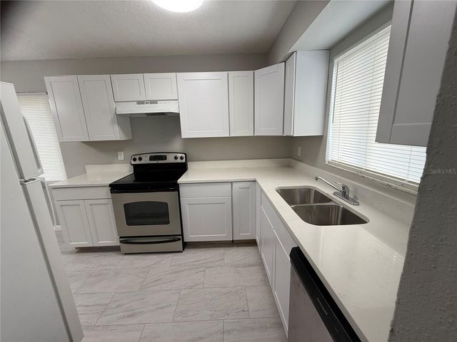 124 CORY LANE, Winter Springs, FL 32708