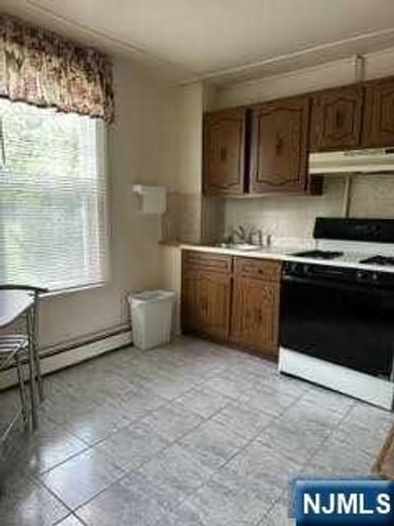 63 Manchester Avenue C, North Haledon, NJ 07508