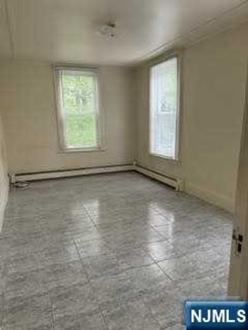 63 Manchester Avenue C, North Haledon, NJ 07508