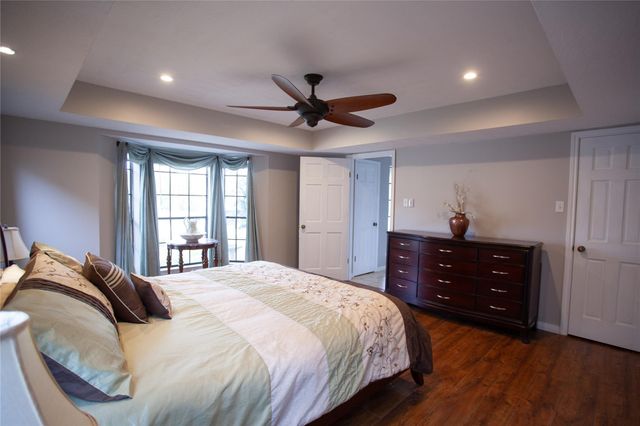 16405 Smith Street, Jersey Village, TX 77040