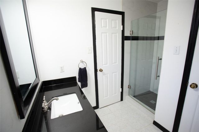 16405 Smith Street, Jersey Village, TX 77040