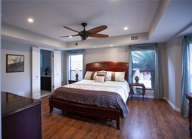 16405 Smith Street, Jersey Village, TX 77040