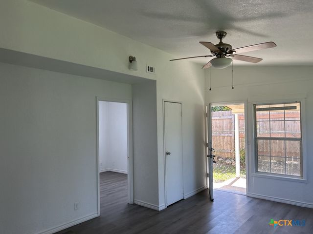 905 Evergreen Drive, Killeen, TX 76541