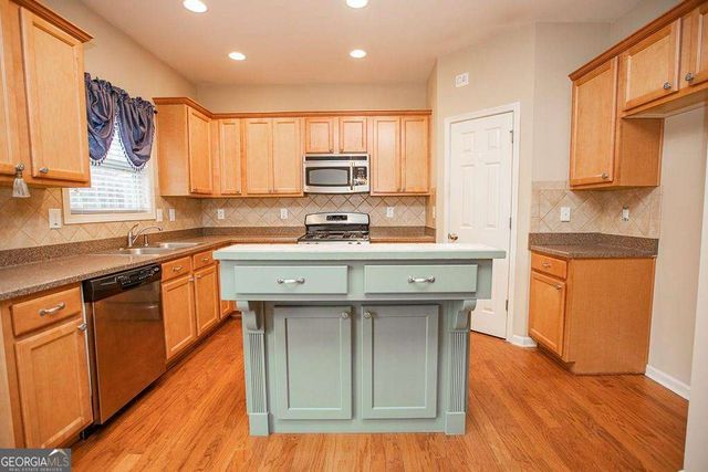 1870 Garbrooke Cove, Lawrenceville, GA 30046
