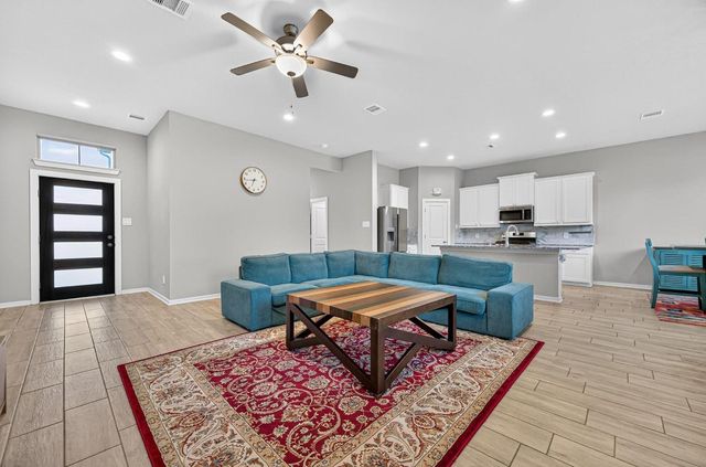 2134 Bluegrass Lane, Rosenberg, TX 77469