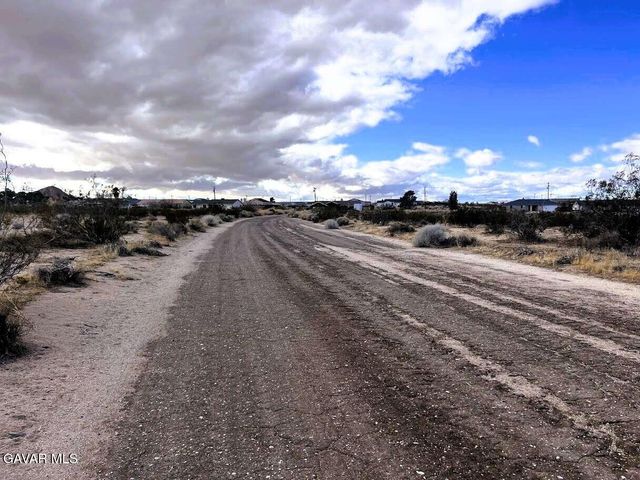 20642 Fenmore Drive, California City, CA 93505