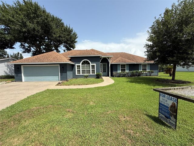 210 Bluff Drive, Livingston, TX 77351