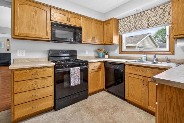 2615 N UNION STREET, Appleton, WI 54911