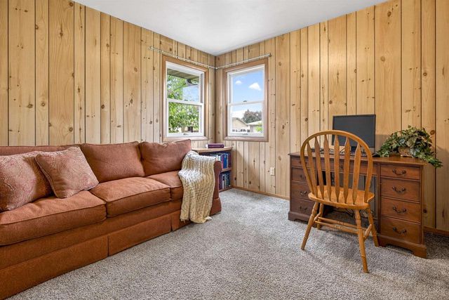 2615 N UNION STREET, Appleton, WI 54911