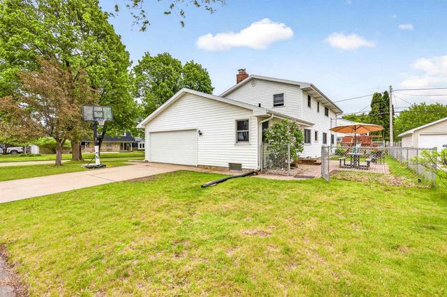 2615 N UNION STREET, Appleton, WI 54911