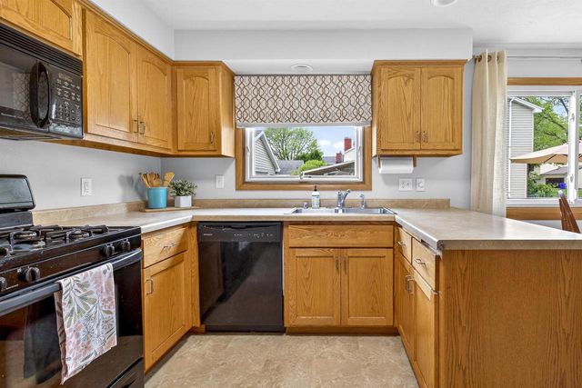 2615 N UNION STREET, Appleton, WI 54911