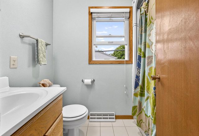 2615 N UNION STREET, Appleton, WI 54911