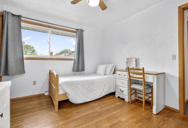 2615 N UNION STREET, Appleton, WI 54911