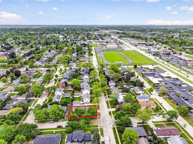 2615 N UNION STREET, Appleton, WI 54911