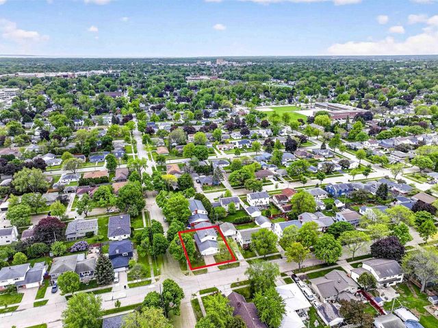 2615 N UNION STREET, Appleton, WI 54911