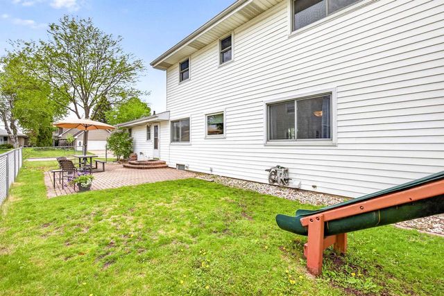 2615 N UNION STREET, Appleton, WI 54911