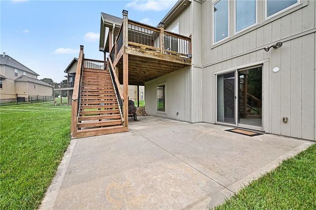 9000 N Seymour Avenue, Kansas City, MO 64153