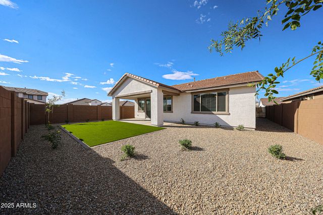 14831 W COTTONTAIL Lane, Surprise, AZ 85387