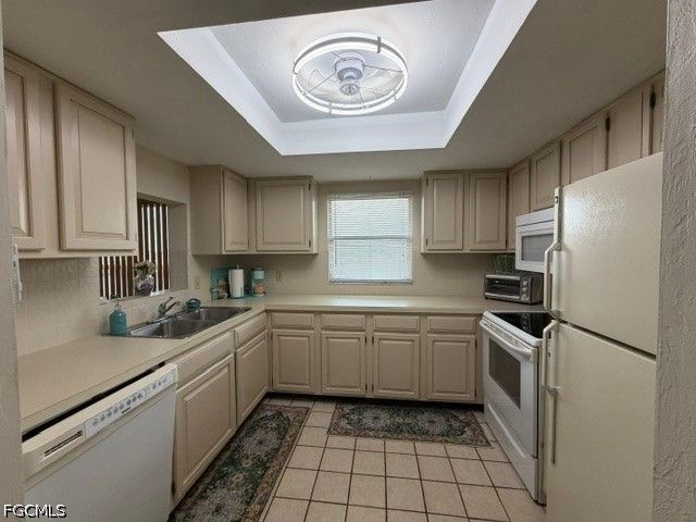 4703 SE 17 PL 402, Cape Coral, FL 33904