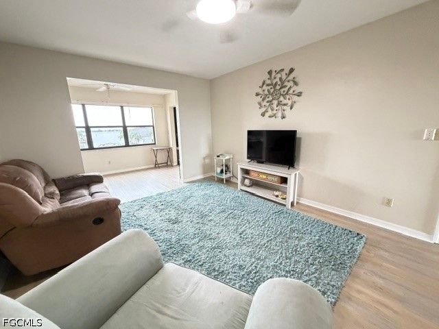 4703 SE 17 PL 402, Cape Coral, FL 33904