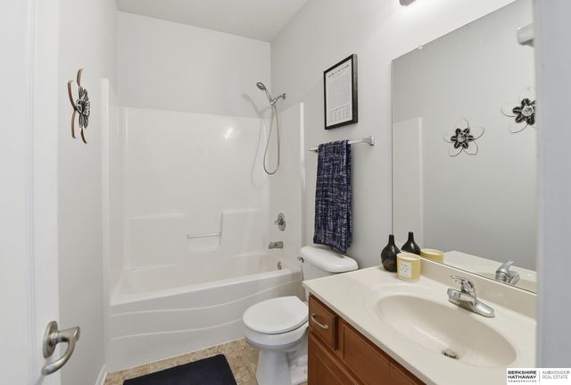 13613 14th Street, Bellevue, NE 68123