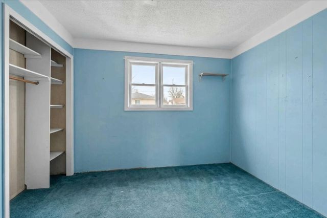21929 Rosedale Street, Saint Clair Shores, MI 48080