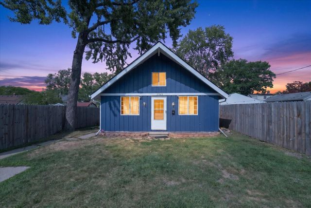 21929 Rosedale Street, Saint Clair Shores, MI 48080