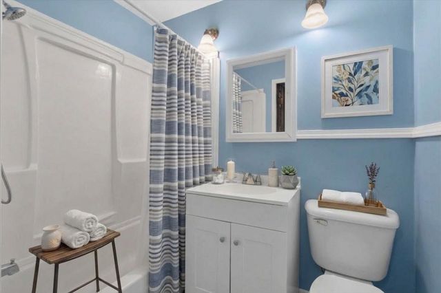 21929 Rosedale Street, Saint Clair Shores, MI 48080