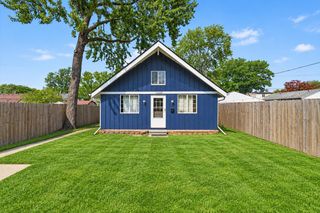 21929 Rosedale Street, Saint Clair Shores, MI 48080
