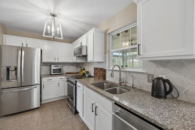 971 Clemmons Rd, Mount Juliet, TN 37122