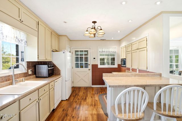 5420 Whitehouse Road, Greeneville, TN 37745