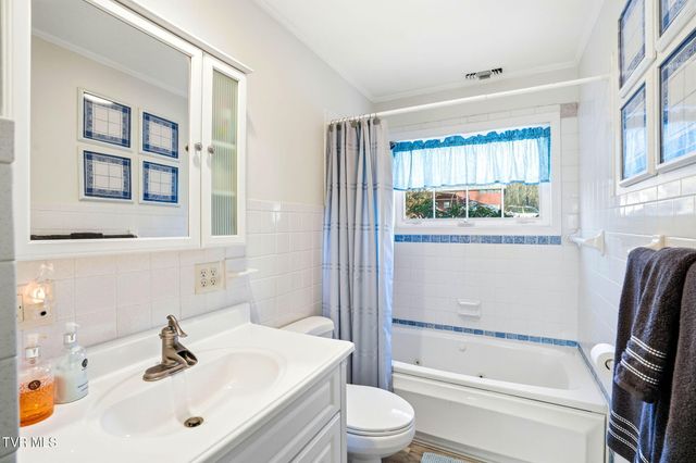 5420 Whitehouse Road, Greeneville, TN 37745