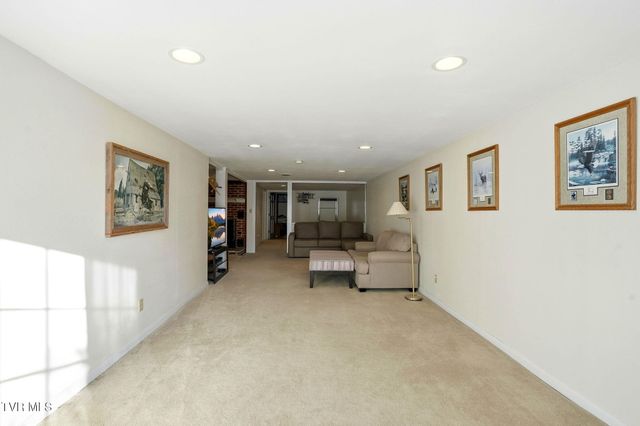 5420 Whitehouse Road, Greeneville, TN 37745