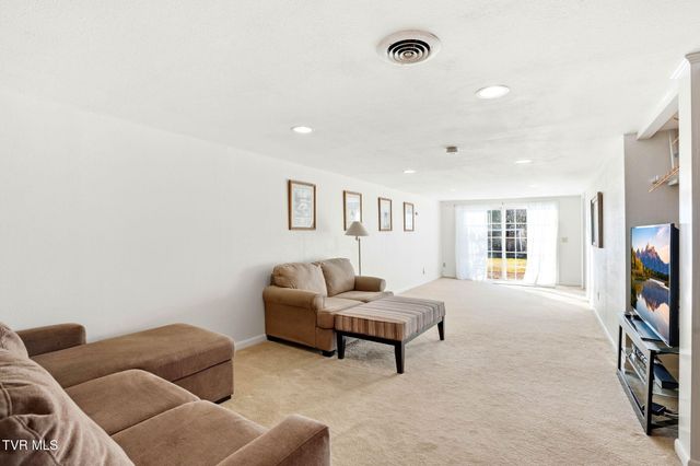 5420 Whitehouse Road, Greeneville, TN 37745