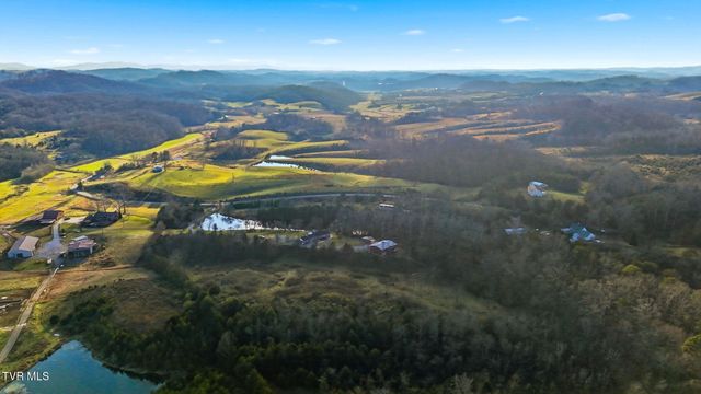 5420 Whitehouse Road, Greeneville, TN 37745