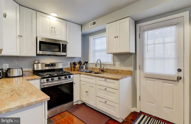 2700 ARLINGTON BLVD, Arlington, VA 22204