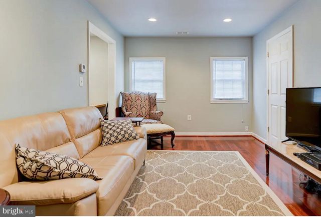 2700 ARLINGTON BLVD, Arlington, VA 22204