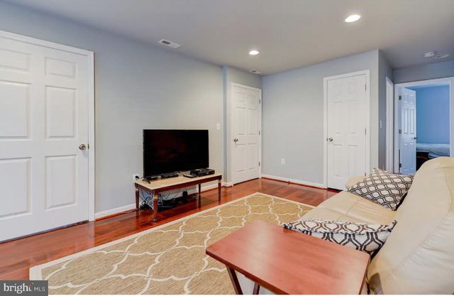 2700 ARLINGTON BLVD, Arlington, VA 22204