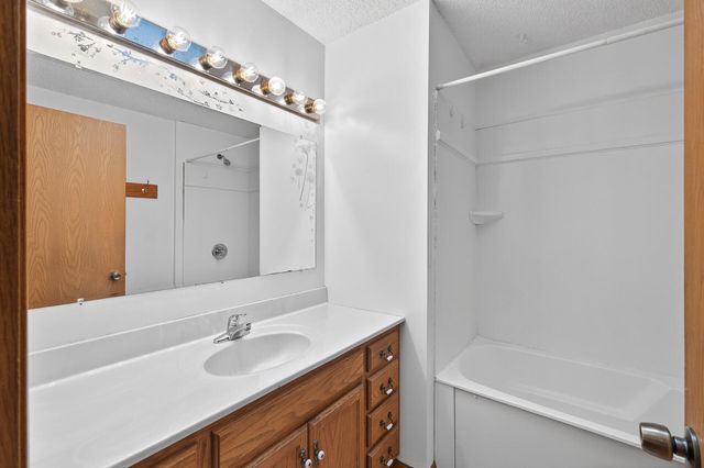 2023 Parkside Drive, Saint Paul, MN 55119