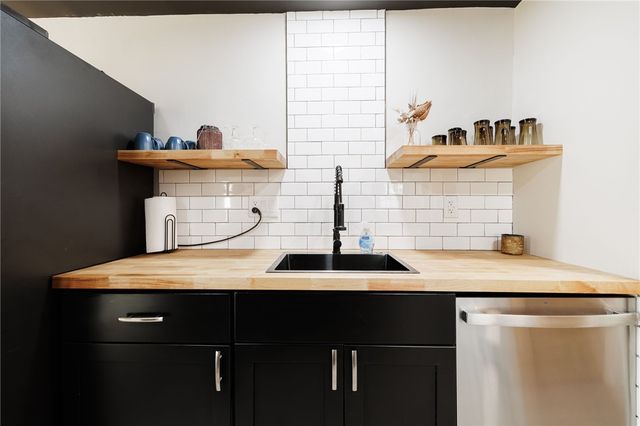 4 Clearfield Drive, Webster, NY 14580