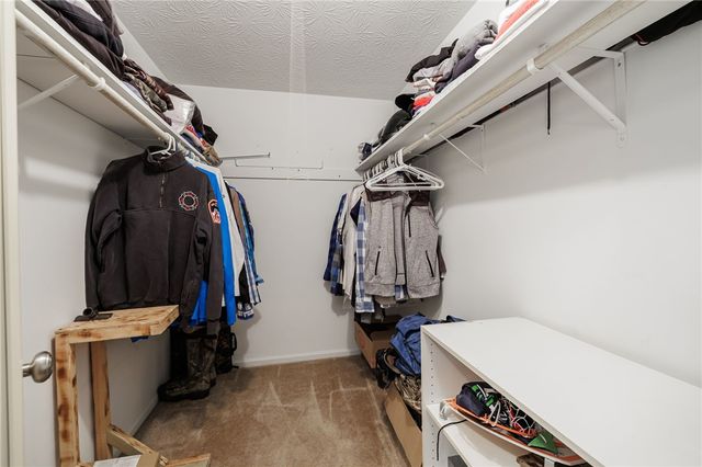 4 Clearfield Drive, Webster, NY 14580