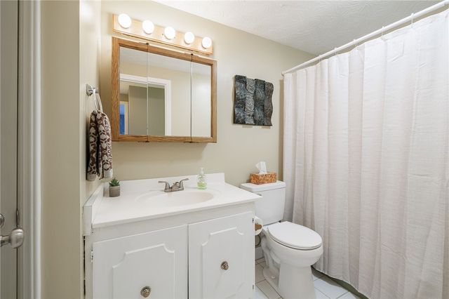 4 Clearfield Drive, Webster, NY 14580