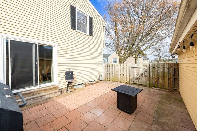 4 Clearfield Drive, Webster, NY 14580