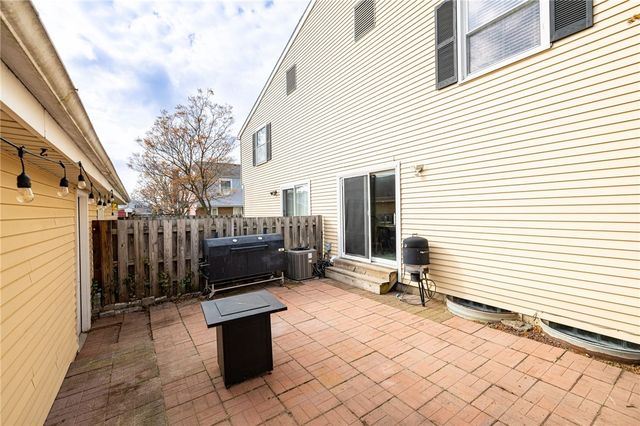 4 Clearfield Drive, Webster, NY 14580