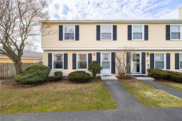 4 Clearfield Drive, Webster, NY 14580