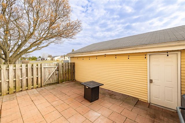 4 Clearfield Drive, Webster, NY 14580