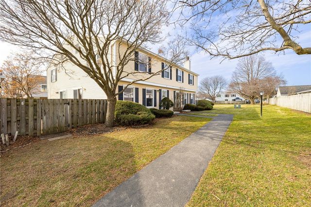 4 Clearfield Drive, Webster, NY 14580