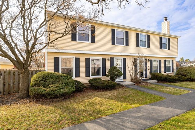 4 Clearfield Drive, Webster, NY 14580