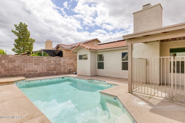 5360 W Grouse Way, Tucson, AZ 85742